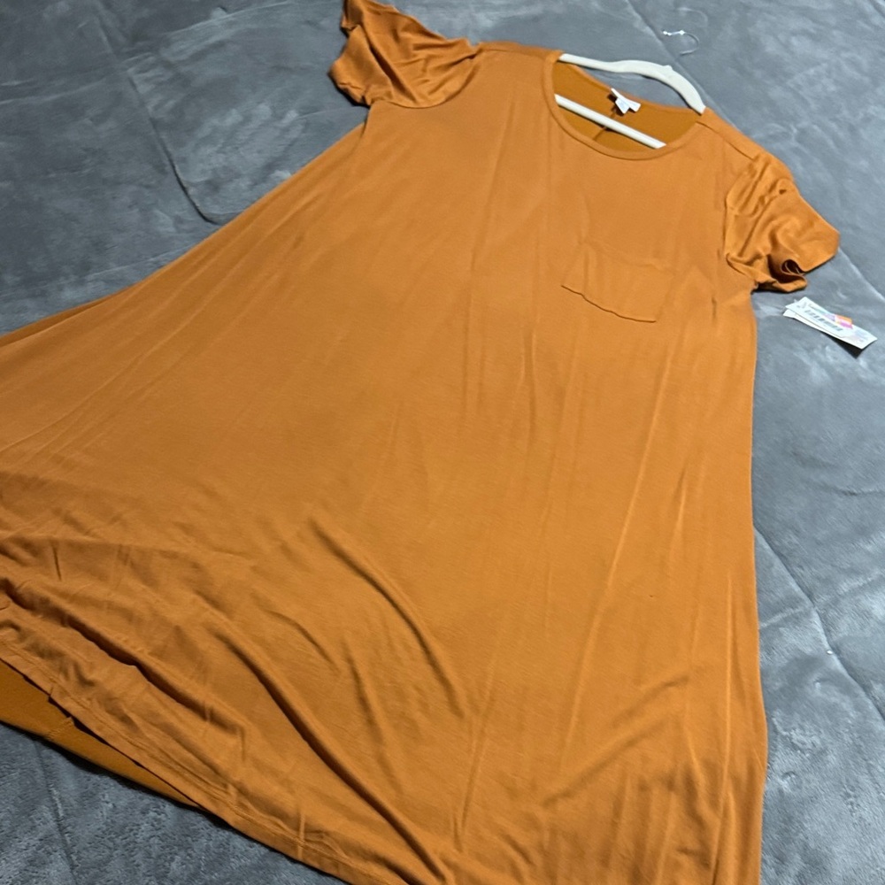 Luluroe Carly dress- NWT